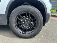 Land Rover Defender 110 SD4 SE - U44603