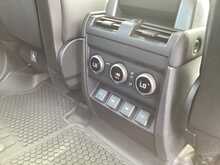 Land Rover Defender 110 SD4 SE - U44603