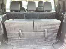 Land Rover Defender 110 SD4 SE - U44603