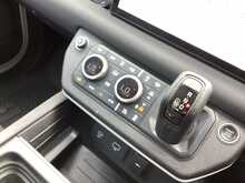 Land Rover Defender 110 SD4 SE - U44603