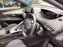 Peugeot 3008 PureTech GT - U44606