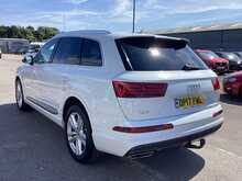 Audi Q7 TDI V6 S line - U44624