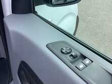 Vauxhall Vivaro Turbo D 3100 Dynamic - U44662