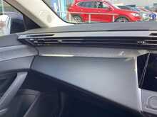 Peugeot 308 PureTech Active Premium - U44664