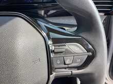 Peugeot 308 PureTech Active Premium - U44664