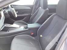 Peugeot 308 PureTech Active Premium - U44664