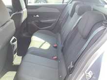 Peugeot 308 PureTech Active Premium - U44664