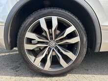 Volkswagen Tiguan TDI R-Line - U44669