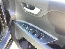 Kia Stonic T-GDi 2 - U44672
