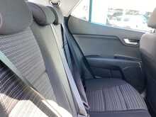 Kia Stonic T-GDi 2 - U44672