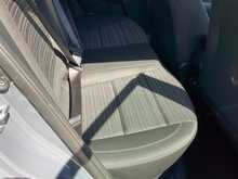 Kia Stonic T-GDi 2 - U44672