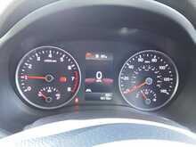 Kia Stonic T-GDi 2 - U44672