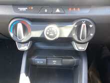 Kia Stonic T-GDi 2 - U44672
