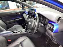 Toyota C-HR VVT-i Dynamic - U44673