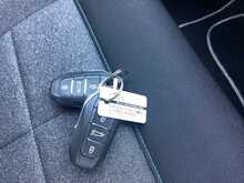 Citroen C4 Cactus PureTech Flair - U44680