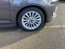 Ford C-Max T EcoBoost Titanium - U44698