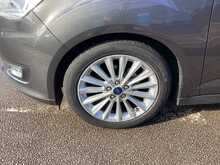 Ford C-Max T EcoBoost Titanium - U44698