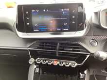 Peugeot 2008 PureTech Allure Premium - U44794