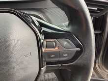 Peugeot 2008 PureTech Allure Premium - U44794