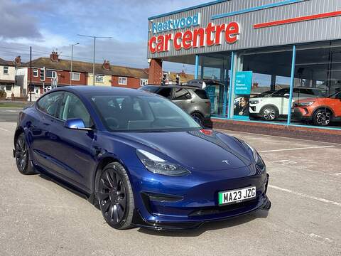 (Dual Motor) Performance Saloon 4dr Electric Auto 4WDE (Performance Upgrade) (449 bhp)