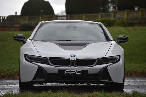BMW i8  - U1114
