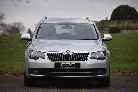 Skoda Superb TDI Elegance - U1136
