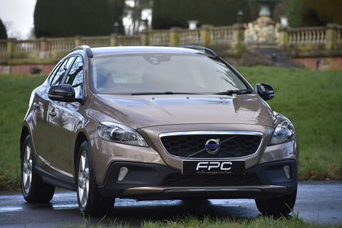 Volvo V40 Cross Country T4 Lux Nav - U1145