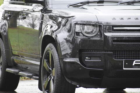 Land Rover Defender 110 D250 MHEV SE - U1146