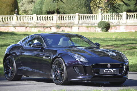 Jaguar F-Type 5.0 P550 V8 SVR SUV 5dr Petrol Quickshift AWD Euro 6 (s/s) (550 ps)