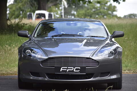 Aston Martin Db9 V12 - U1319