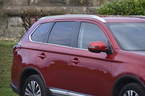 Mitsubishi Outlander 2.0 MIVEC Exceed SUV 5dr Petrol CVT 4WD Euro 6 (s/s) (150 ps) - U1408