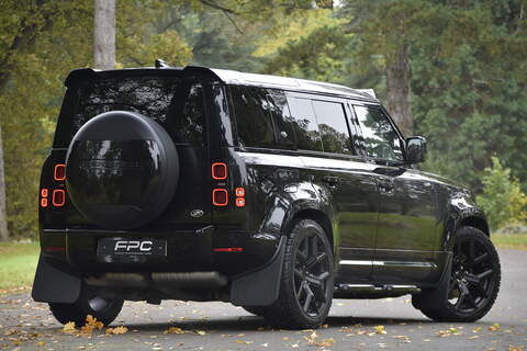 Land Rover Defender 110 D300 MHEV SE - U674