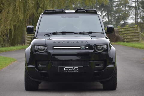 Land Rover Defender 110 D300 MHEV SE - U674