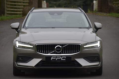 Volvo V60 D4 Momentum Pro - U708