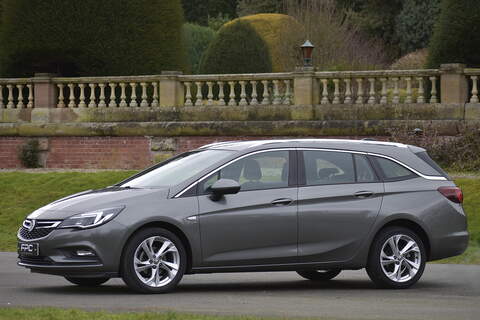 Vauxhall Astra i Turbo ecoFLEX SRi - U787