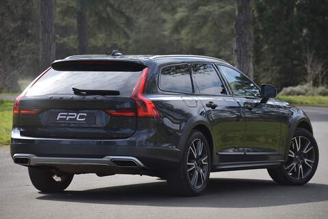 Volvo V90 Cross Country T6 Plus - U845