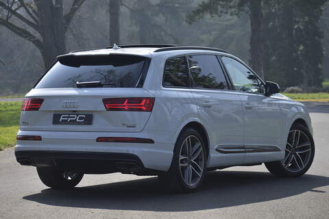 Audi Q7 TDI V6 Black Edition - U855