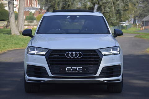 Audi Q7 TDI V6 Black Edition - U855