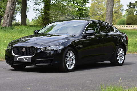 Jaguar XE i Prestige - U870
