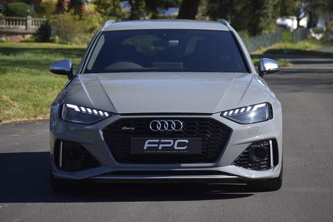 Audi RS4 Avant TFSI V6 - U872