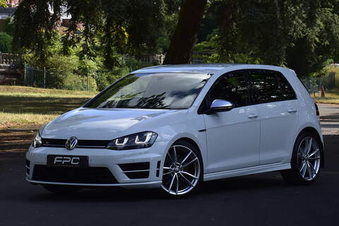 Volkswagen Golf 3.0 535i SE Saloon 4dr Petrol Steptronic Euro 5 (306 ps)