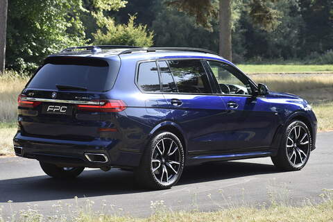 BMW X7 40i MHT M Sport - U975
