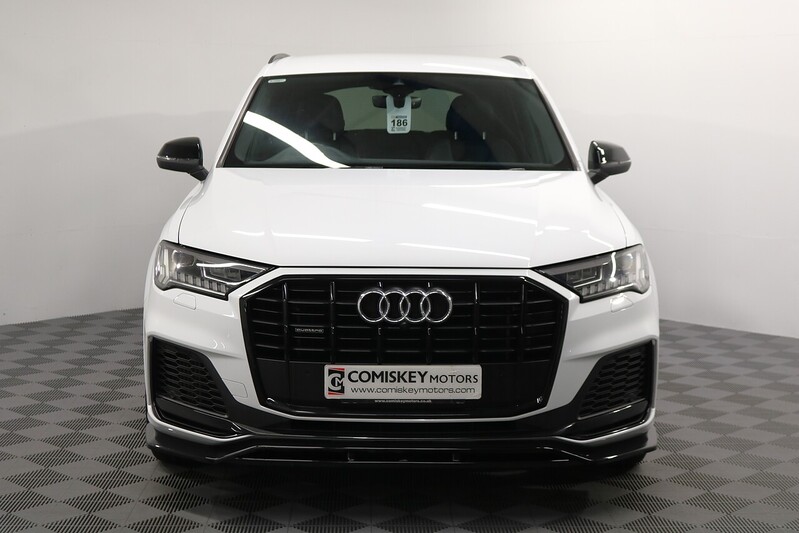 Audi Q7 TFSIe V6 Black Edition - U13197