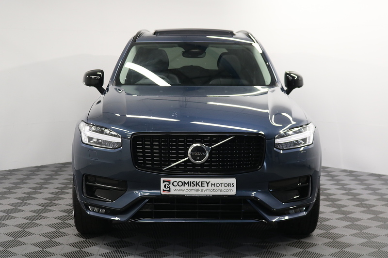 Volvo XC90 B5 MHEV Plus - U13250