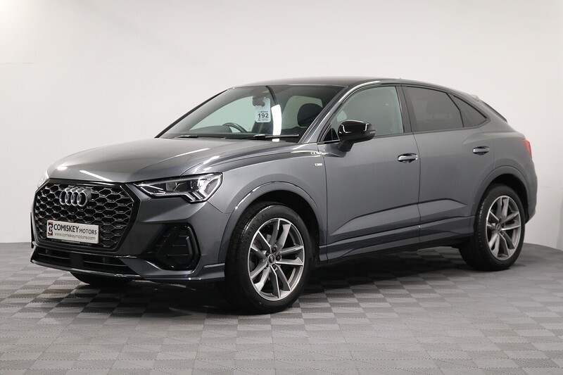 Audi Q3 TFSI CoD Black Edition - U13359