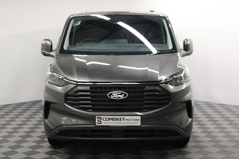 Ford Transit Custom 320 EcoBlue Limited Crew Van Double Cab - U13478