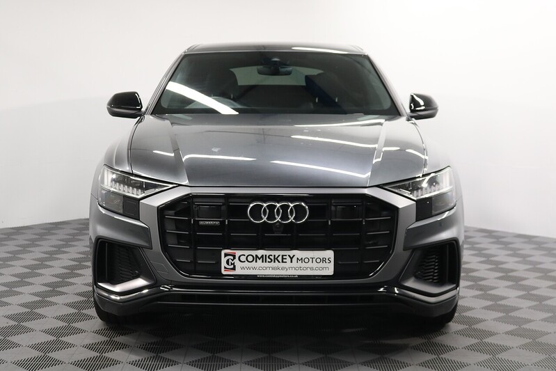 Audi Q8 TDI V6 Black Edition - U13575