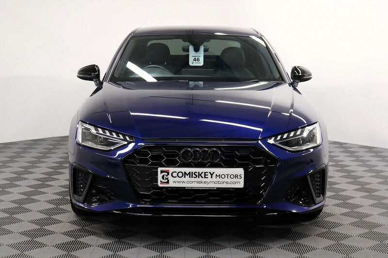 Audi A4 TDI Black Edition - U13683