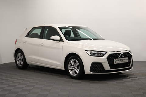 Audi A1 1.0 TSI Life 5dr (95 ps)