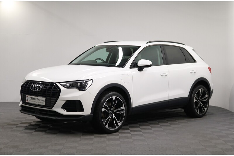 Audi Q3 TFSIe Technik - U13759